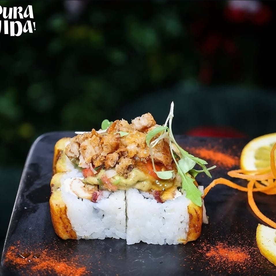 Pura Vida Roll.